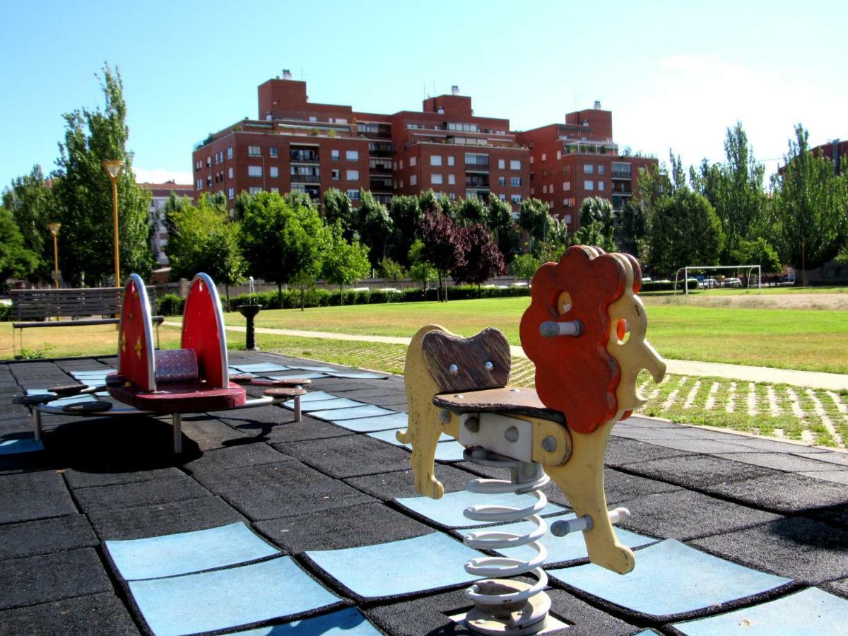 レオンWww Parques De La Catedral Travel Com Parking Privado Gratisアパートメント エクステリア 写真